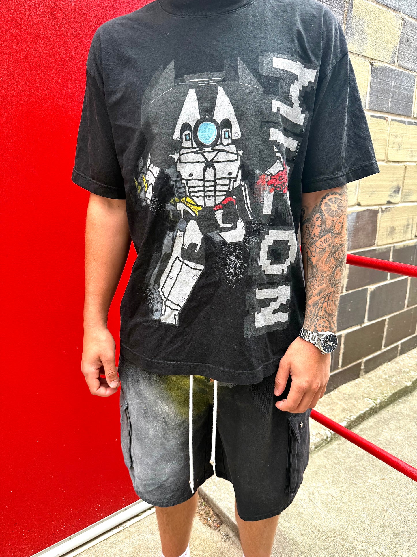 “Traveler v2” Tee